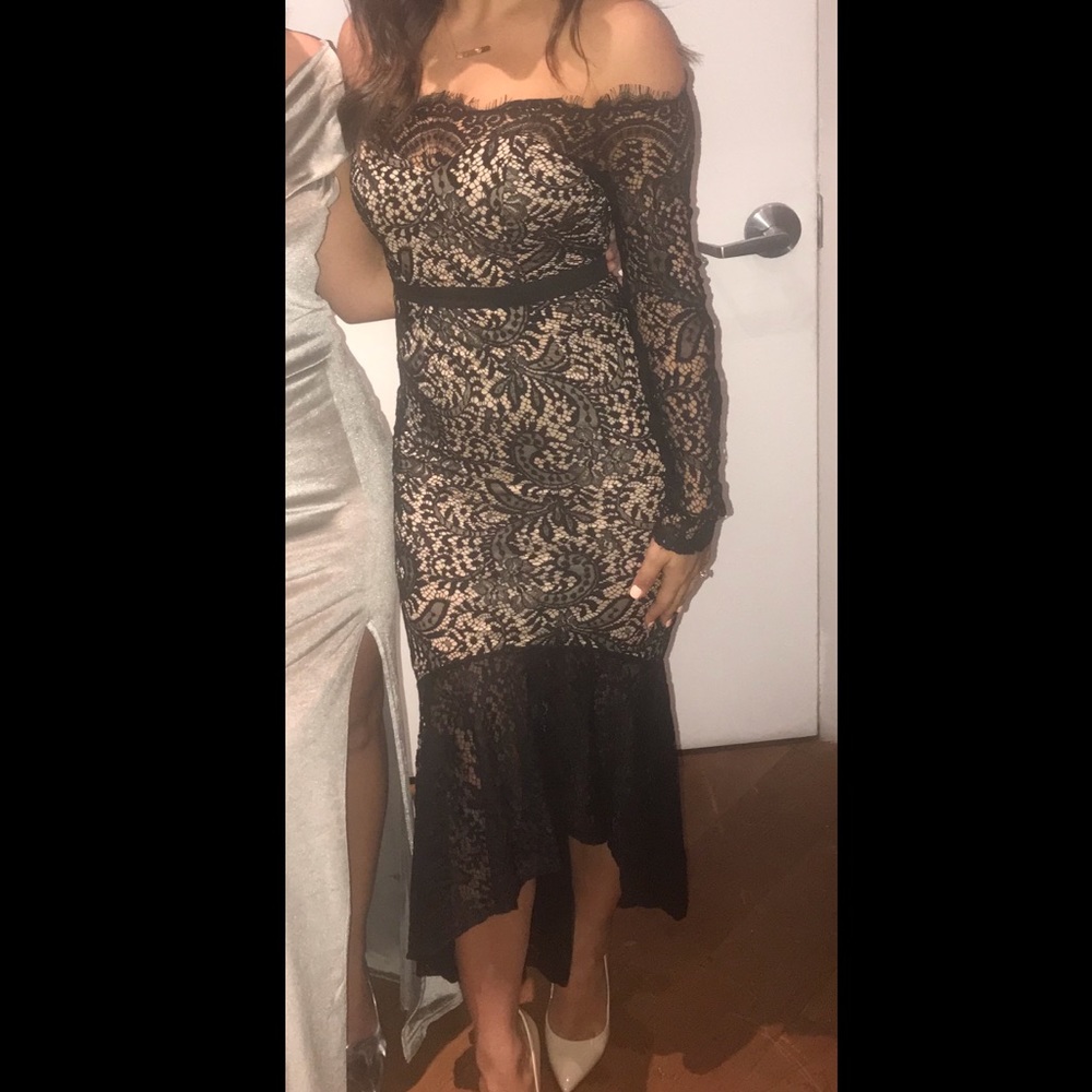 Gorgeous black lace mermaid style dress worn once